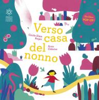 Verso casa del nonno. Libro pop-up. Ediz. illustrata di Cécile Elma Roger edito da Franco Cosimo Panini