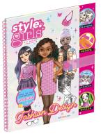 Fashion design. Style girls. Ediz. a spirale. Con busta con 500 strass. Con foglio stencil. Con pagina olografica. Con 3 pagine di stickers edito da Crealibri