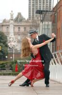 Dentro Tango Argentino di Antón Gazenbeek edito da StreetLib
