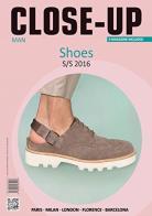 Close-up shoes man S/S 2016. Ediz. multilingue edito da Okoway