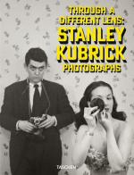 Through a different lens: Stanley Kubrick photographs. Ediz. inglese, francese e tedesca di Luc Sante edito da Taschen
