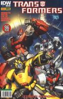 Lezione di autonomia. Transformers vol.2 di James Roberts, Nick Roche, Alex Milne edito da Panini Comics
