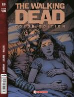 The walking dead. Color edition vol.19 di Robert Kirkman edito da SaldaPress