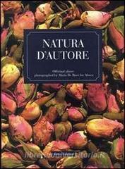 Natura dautore in inglese. Le piante officinali interpretate da Mario De Biasi per Aboca.pdf