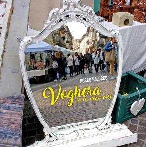 Voghera, io la vedo così. Commenti twittati. Ediz. illustrata.pdf