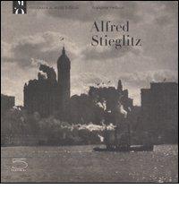 Alfred Stieglitz (1864-1946) di Françoise Heilbrun edito da 5 Continents Editions