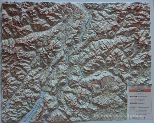 Trento 1:160.000 (carta in rilievo con cornice) edito da Global Map
