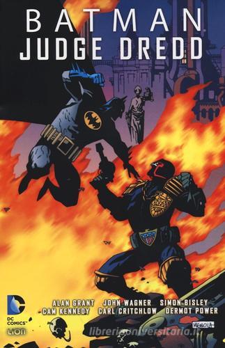 Batman Judge Dredd vol.1 di Alan Grant, Simon Bisley edito da Lion