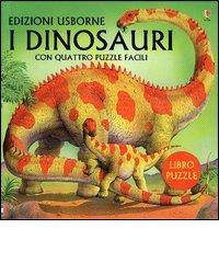 Dinosauri edito da Usborne Publishing