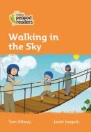 Level 4 - Walking In The Sky di Tom Ottway edito da HarperCollins Publishers