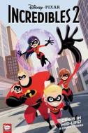 Disney-Pixar the Incredibles 2: Crisis in Mid-Life! & Other Stories (Graphic Novel) di Disney edito da DARK HORSE COMICS