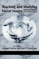 Teaching and Studying Social Issues edito da Information Age Publishing