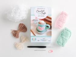 Crochet Cafe Amigurumi Kit Hot Cocoa: Everything You Need Is Included: 100%-Cotton Yarn, Crochet Hook, Stitch Marker, Tapestry Needle, Fiberfill, Step di Better Day Books edito da Schiffer Publishing Ltd