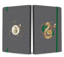 Harry Potter: Slytherin Constellation Softcover Notebook di Insight Editions edito da INSIGHT EDITIONS
