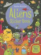 Aliens Sticker Book di Kirsteen Robson edito da Usborne Books