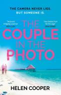 The Couple In The Photo di Helen Cooper edito da Hodder & Stoughton