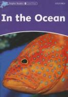 Dolphin Readers Level 4: In the Ocean di Richard Northcott edito da OUP Oxford