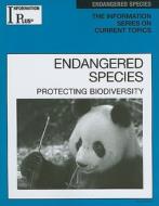 Endangered Species: Protecting Biodiversity di Kim Masters Evans edito da Information Plus