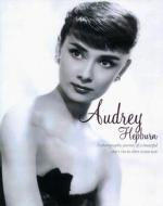 Audrey Hepburn: A Photographic Journey of a Beautiful Star's Rise to Silver-Screen Icon di Gabrielle Mander edito da Parragon