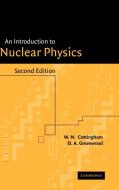 An Introduction to Nuclear Physics di W. N. Cottingham, D. A. Greenwood, Derek A. Greenwood edito da Cambridge University Press