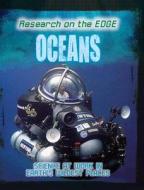 Oceans di Angela Royston edito da Smart Apple Media