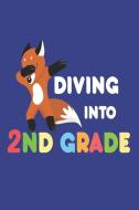 Diving Into 2nd Grade: Back to School Fox Dabbing Class Composition Notebook for Second Graders di Creative Juices Publishing edito da LIGHTNING SOURCE INC