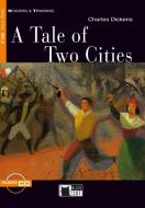 A Tale of Two Cities. Buch + Audio-CD di Charles Dickens edito da Klett Sprachen GmbH