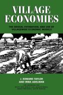 Village Economies di J. Edward Taylor, Irma Adelman, Taylor J. Edward edito da Cambridge University Press