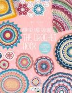 Round and Round the Crochet Hook di Emily Littlefair edito da Tuva Publishing