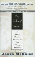 The Color of Water: A Black Man's Tribute to His White Mother di James Mcbride edito da PERFECTION LEARNING CORP