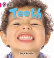 Teeth di Nick Arnold edito da HarperCollins Publishers