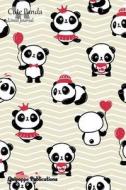 Cute Panda Lined Journal: Medium Lined Journaling Notebook, Cute Panda Panda with Red Accent Pattern Cover, 6x9, 130 Pages di Quipoppe Publications edito da Createspace Independent Publishing Platform