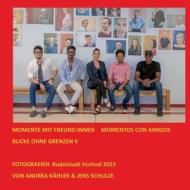 Momente Mit Freund:innen Momentos Con Amigos di Andrea Kähler, Jens Schulze edito da Books on Demand