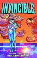 Invincible Volume 21: Modern Family di Robert Kirkman edito da Image Comics