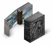The Skyrim Library di Bethesda Softworks edito da Titan Books Ltd