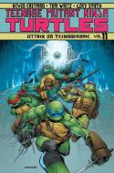 Teenage Mutant Ninja Turtles Volume 11 Attack On Technodrome di Kevin Eastman, Tom Waltz edito da Idea & Design Works