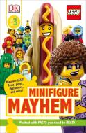 DK Readers Level 3: Lego Minifigure Mayhem: Discover Lego Facts, Jokes, Challenges, and More! di Dk edito da DK PUB