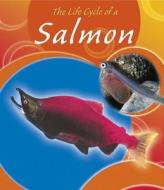 The Life Cycle of a Salmon di Lisa Trumbauer edito da Capstone Press