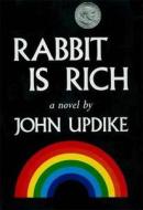 Rabbit Is Rich di John Updike edito da Penguin Books Ltd