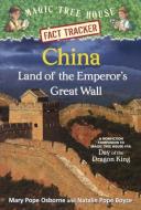 China: Land of the Emperor's Great Wall: A Nonfiction Companion to Magic Tree House #14: Day of the Dragon King di Mary Pope Osborne, Natalie Pope Boyce edito da TURTLEBACK BOOKS