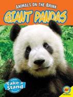 Giant Pandas with Code di Karen Dudley edito da Av2 by Weigl
