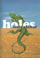 Holes di Louis Sachar edito da Bloomsbury Publishing Plc