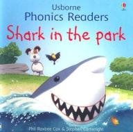Shark in the Park di Phil Roxbee Cox edito da Usborne Books