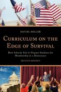 Curriculum on the Edge of Survival di Heller edito da Rowman & Littlefield Education