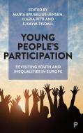 The Politics of Wellbeing in Transition: Young Adults Seeking Futures in the Context of Migration di Elaine Chase edito da POLICY PR