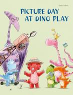 Picture Day at Dino Play di Sean Julian edito da Arctis