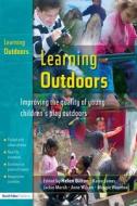 Learning Outdoors di Maggie Woonton edito da Taylor & Francis Ltd