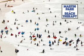 Martin Parr: Beach Therapy di Martin Parr edito da Damiani