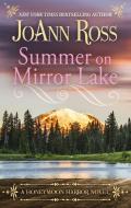 Summer on Mirror Lake di Joann Ross edito da THORNDIKE PR