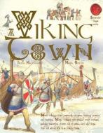 A Viking Town di Fiona MacDonald edito da Scribo